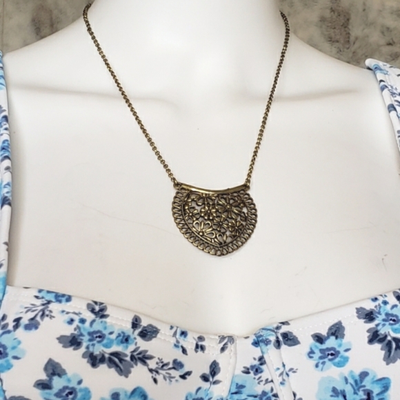 Elegant Antique Copper Heart Pendant Necklace. - Picture 1 of 10